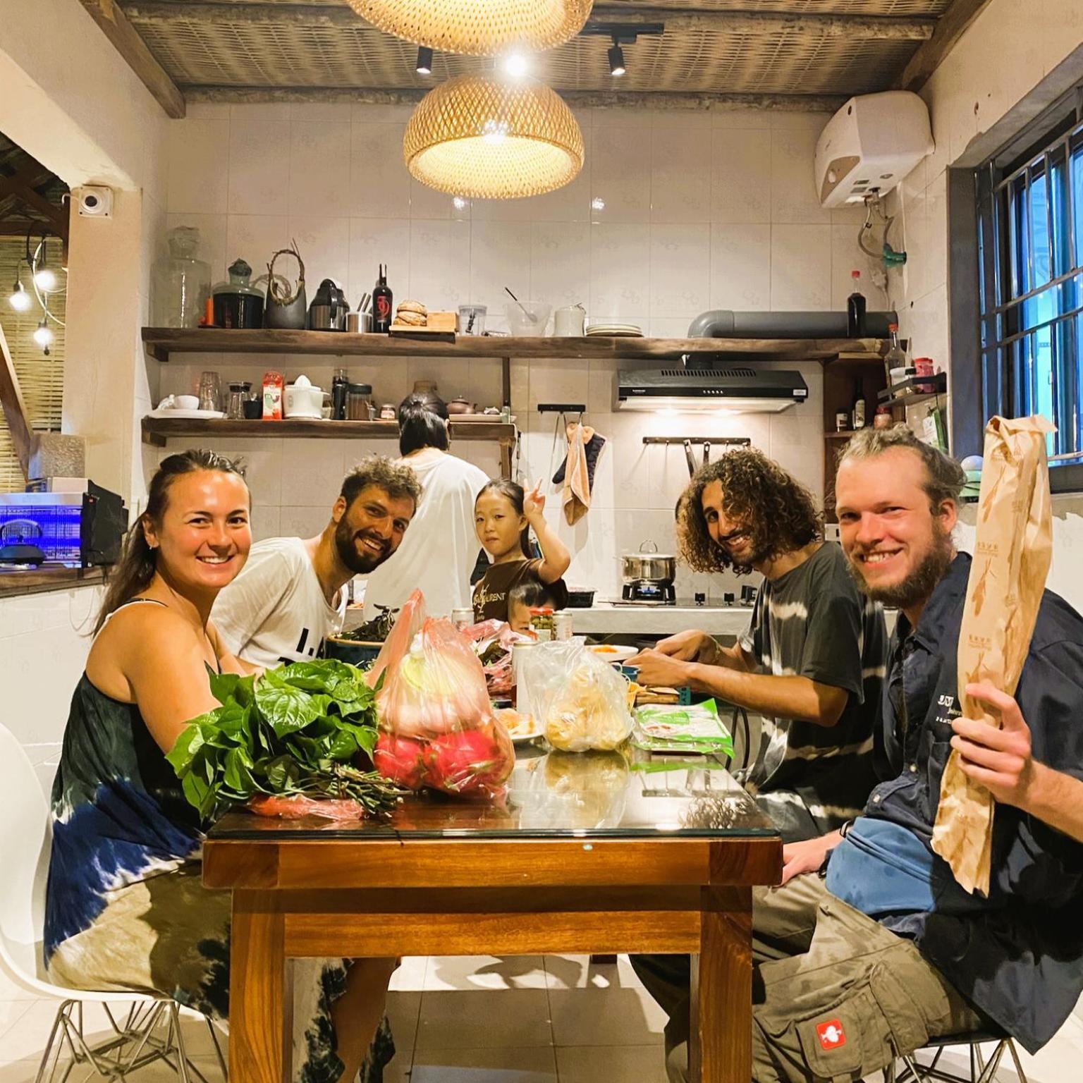 Pia Homestay - Tours & Motobike Rental 까오방 외부 사진
