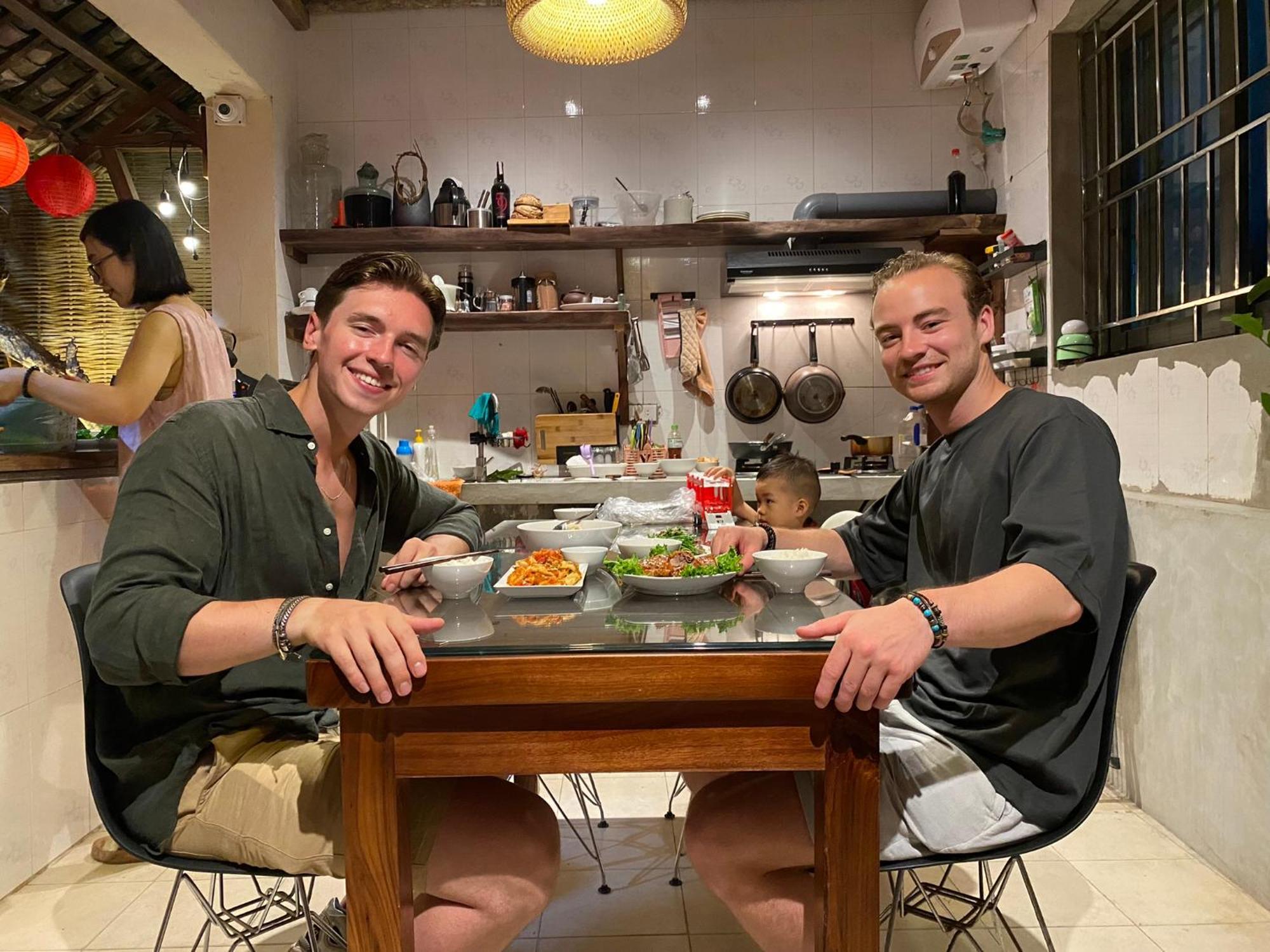 Pia Homestay - Tours & Motobike Rental 까오방 외부 사진