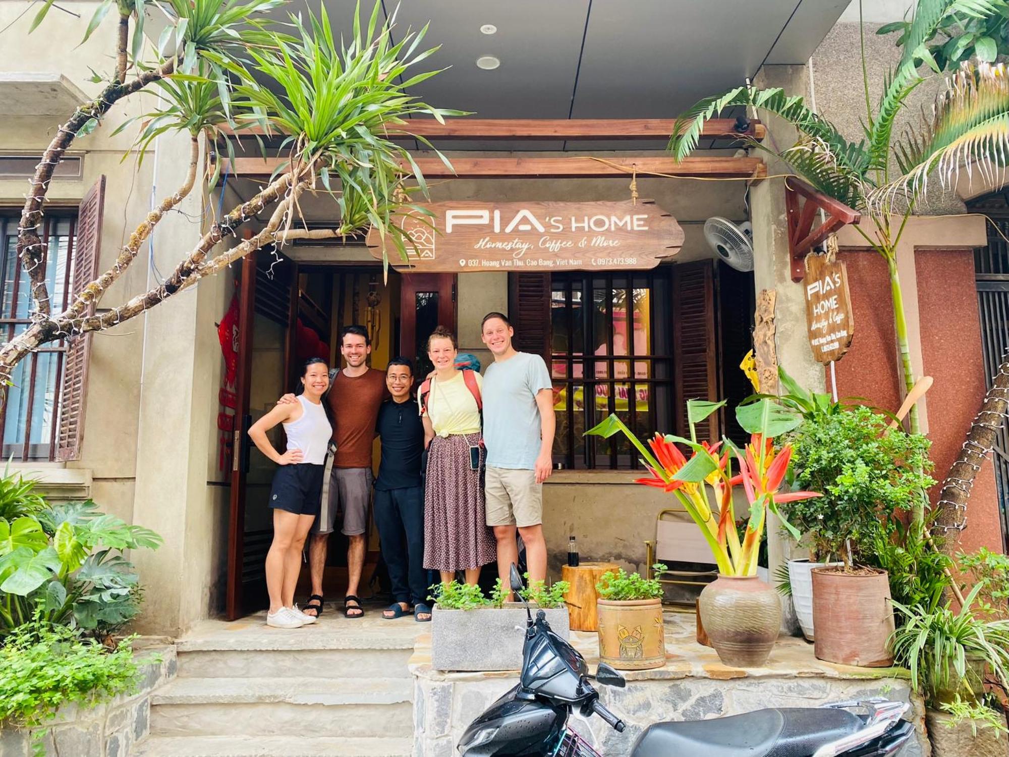 Pia Homestay - Tours & Motobike Rental 까오방 외부 사진